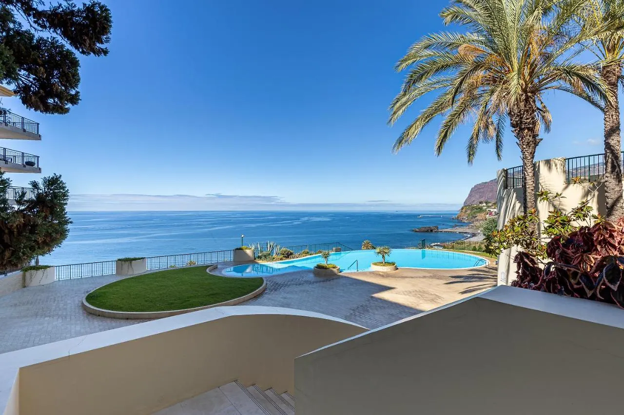 Atlantic Ocean View Apartment Funchal  Funchal (Madeira)